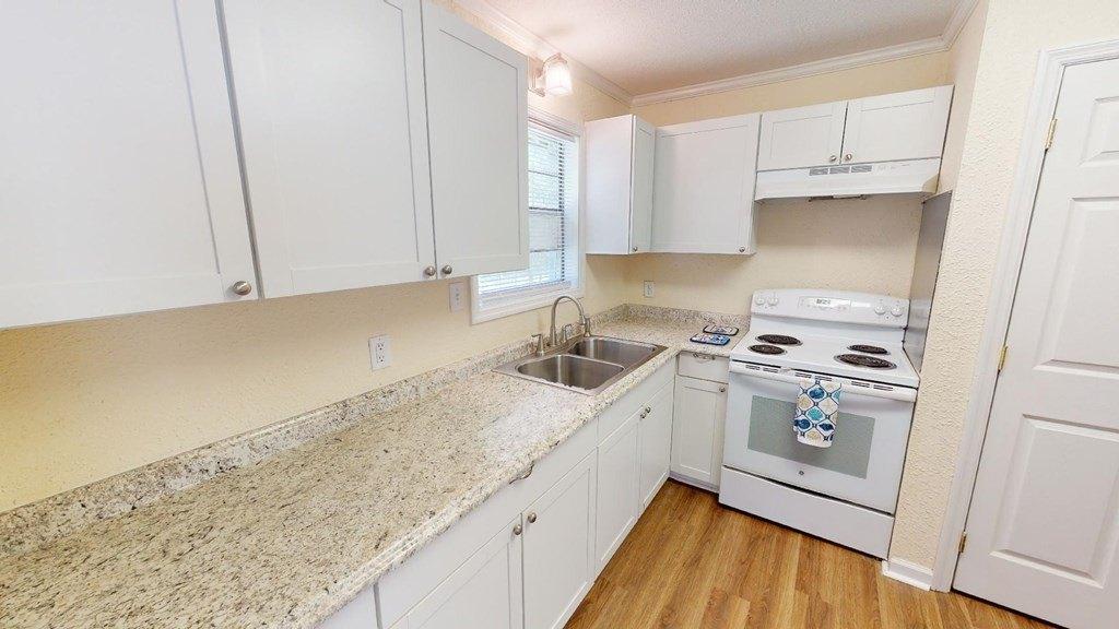 Tom St, Thomasville, GA 31792