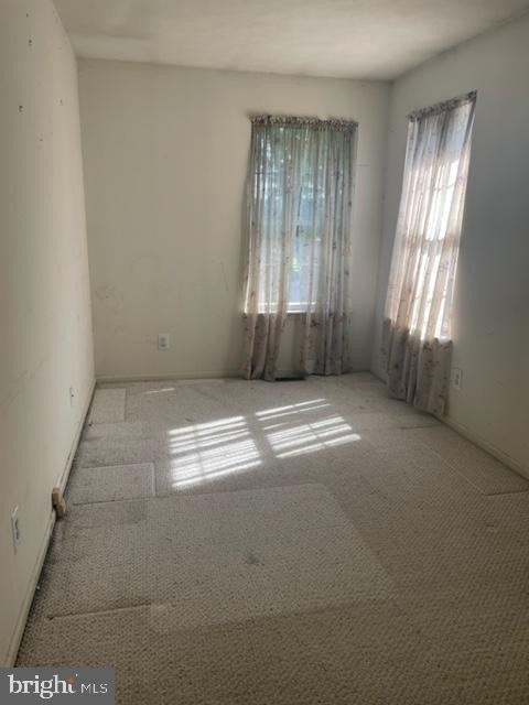 Fieldcrest Dr, Mount Holly, NJ 08060