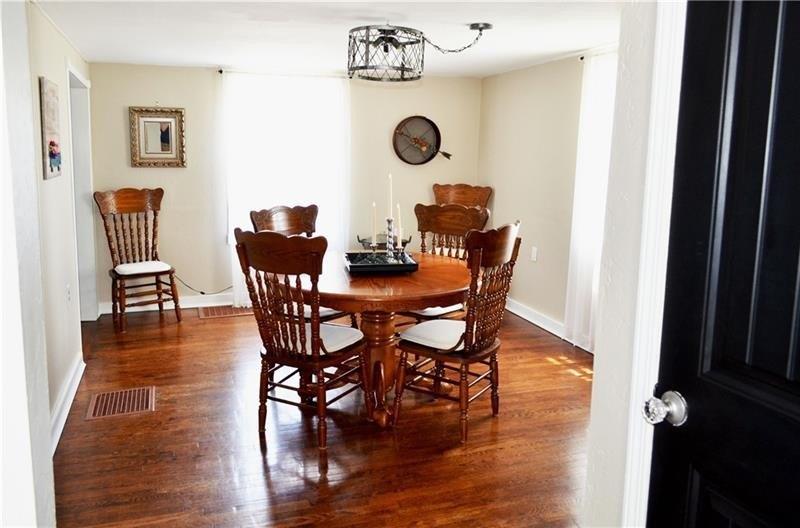 Victory Rd, Saxonburg, PA 16056