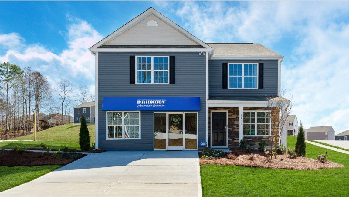 Blue Velvet Ln, Dallas, NC 28034