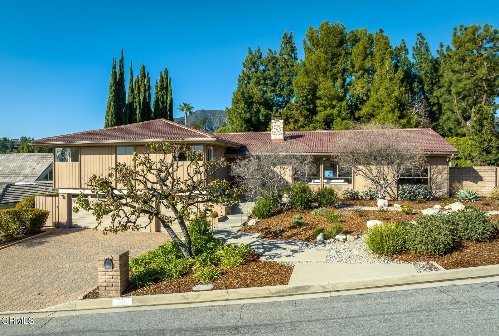 Meadowview Dr, La Canada Flintridge, CA 91011