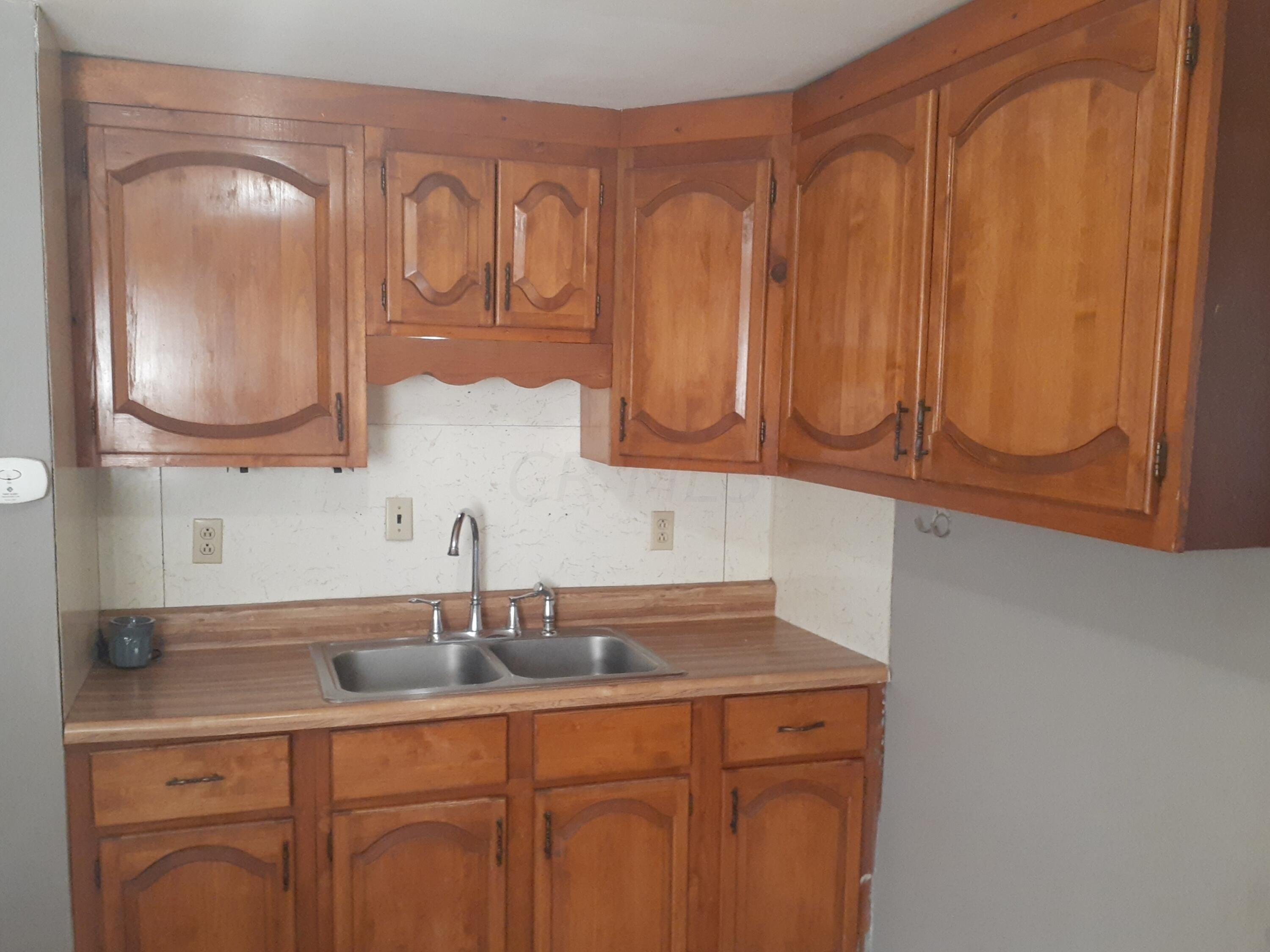 Busby Ave, Lancaster, OH 43130
