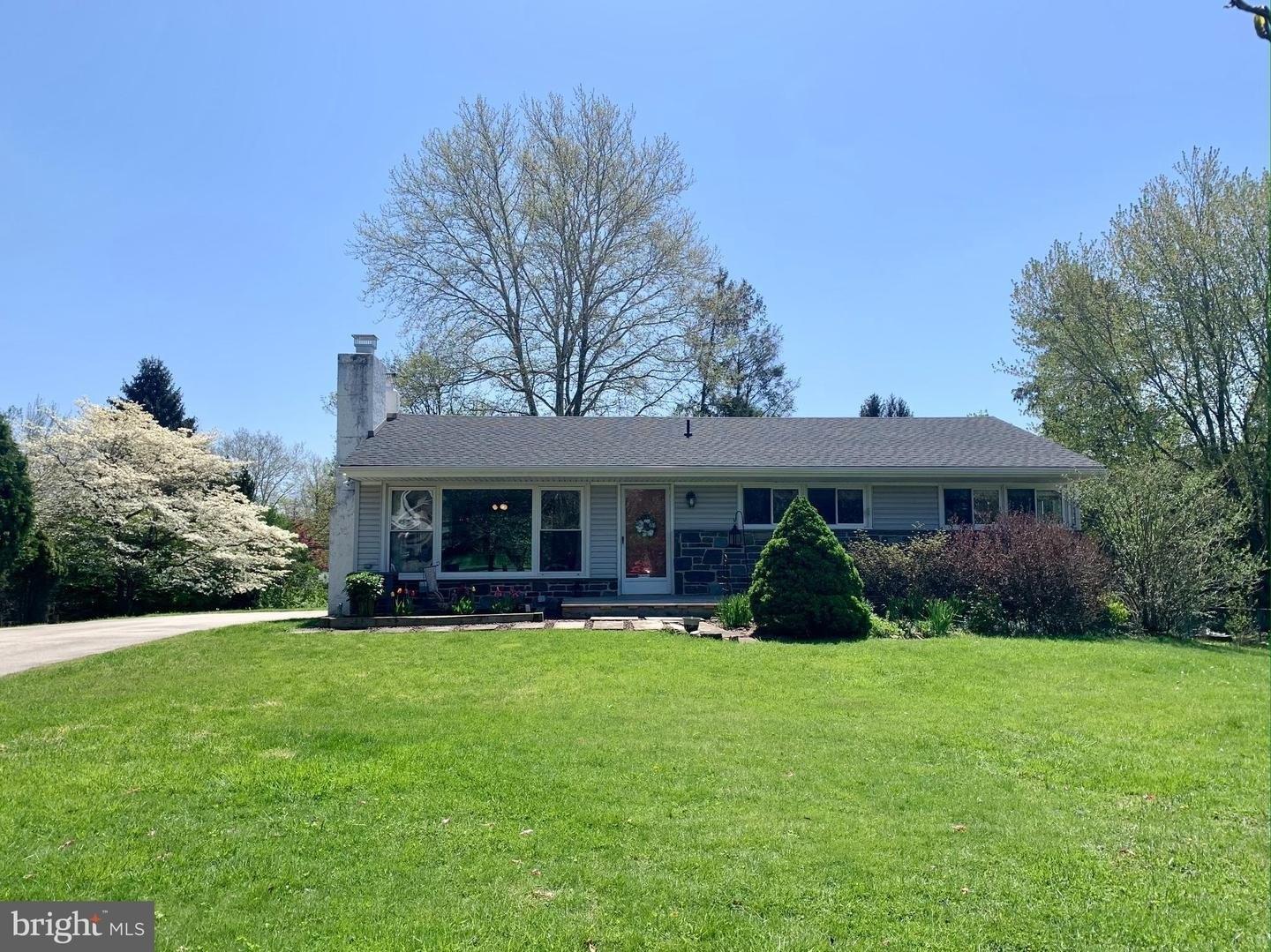 War Admiral Ln, Media, PA 19063