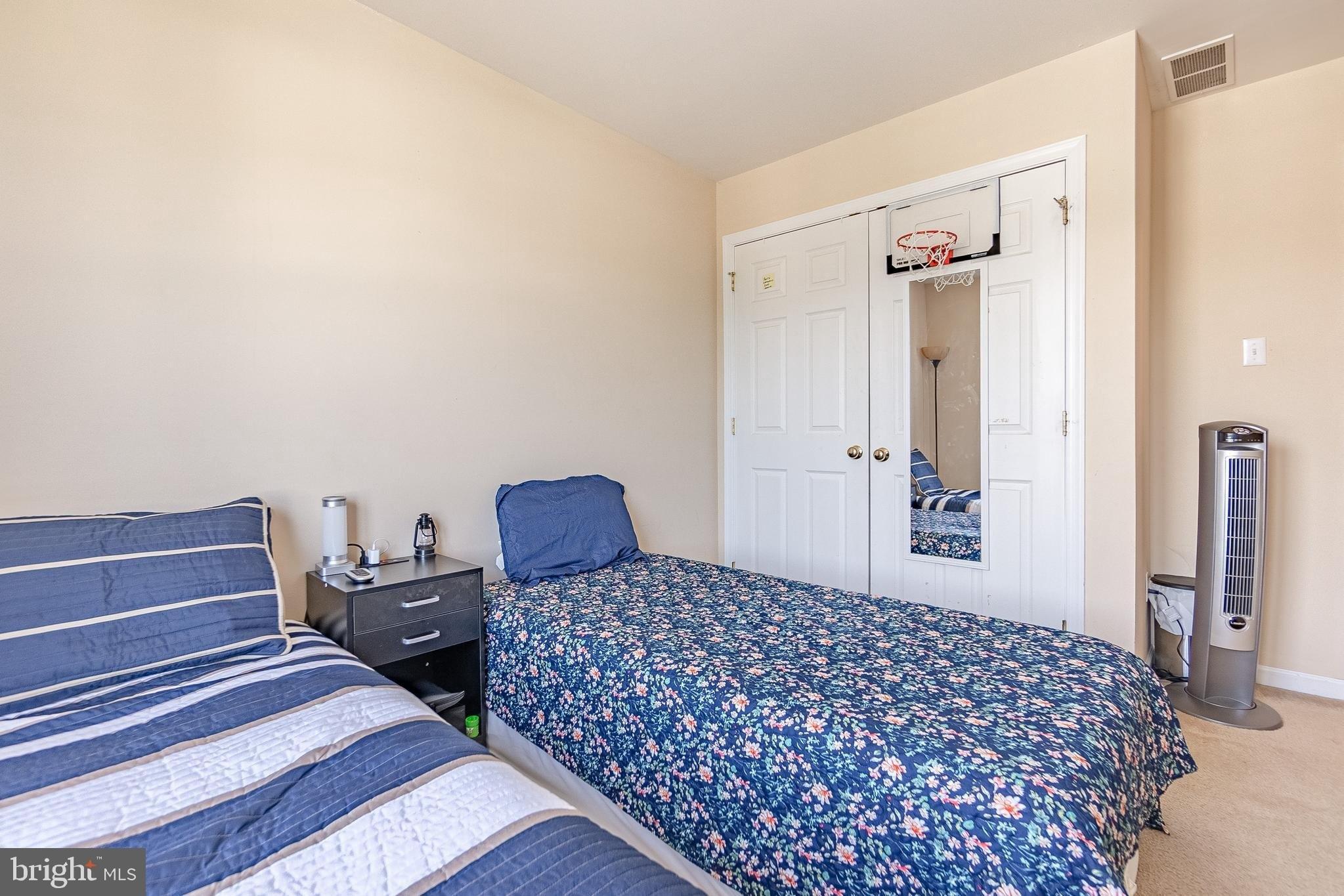 Shelburne Rd, Downingtown, PA 19335