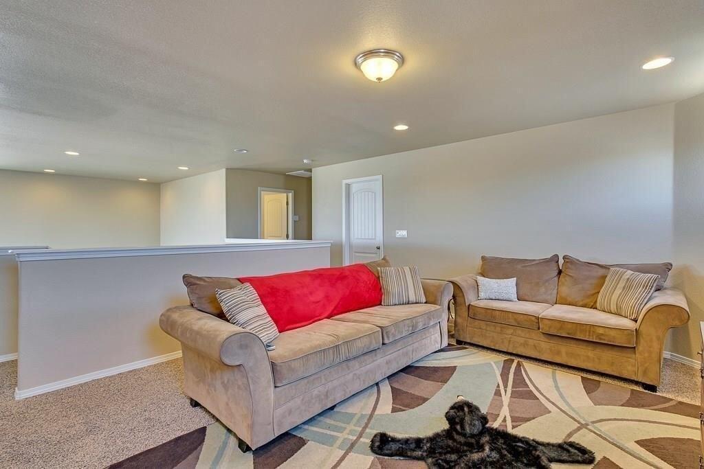 Loma Dante Dr, El Paso, TX 79938