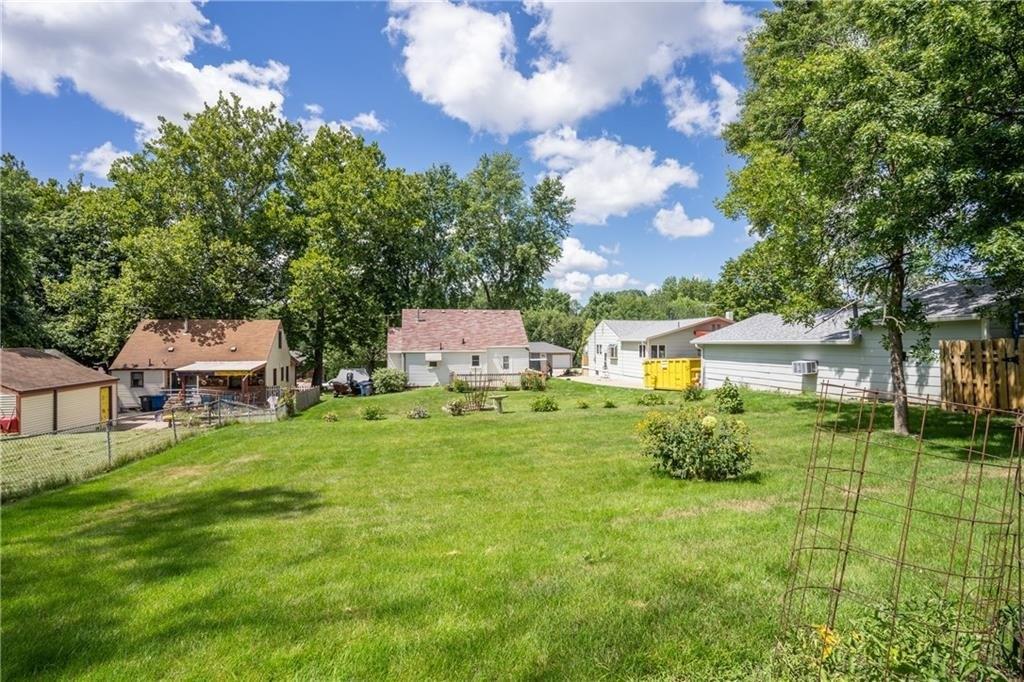 62nd St, Des Moines, IA 50322