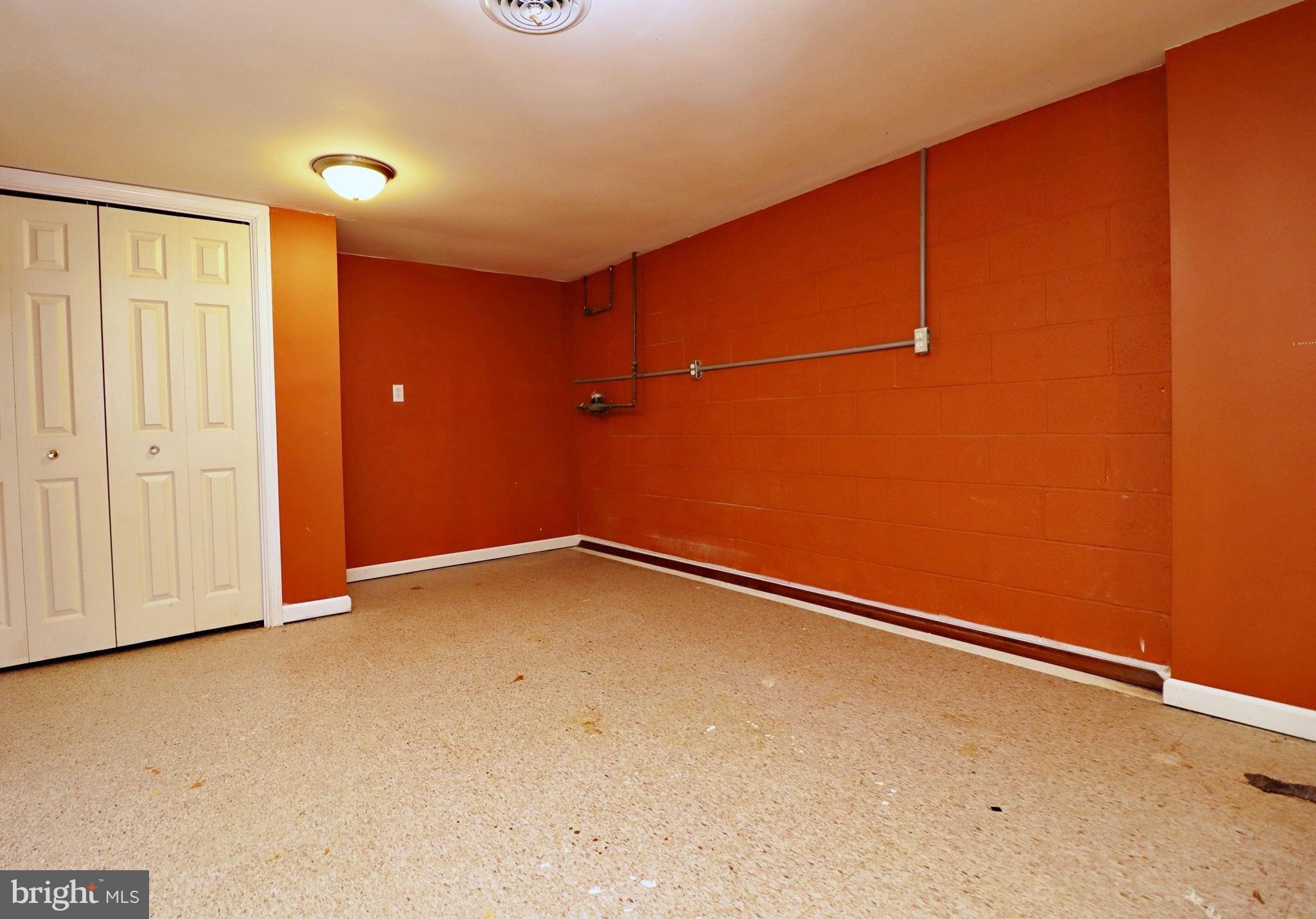 Captain Baird Ct, Charles Town, WV 25414