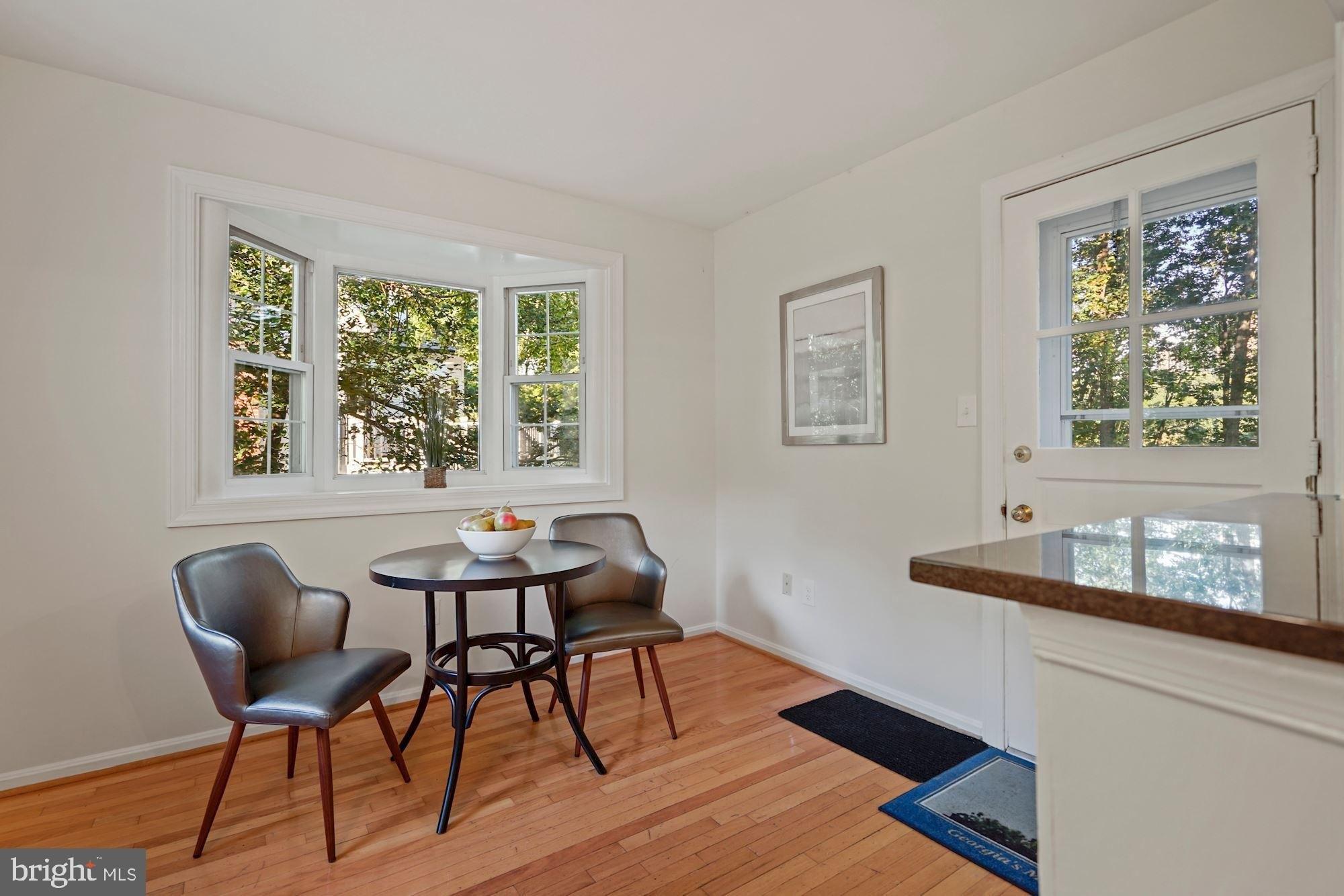 Grove Dr, Alexandria, VA 22307