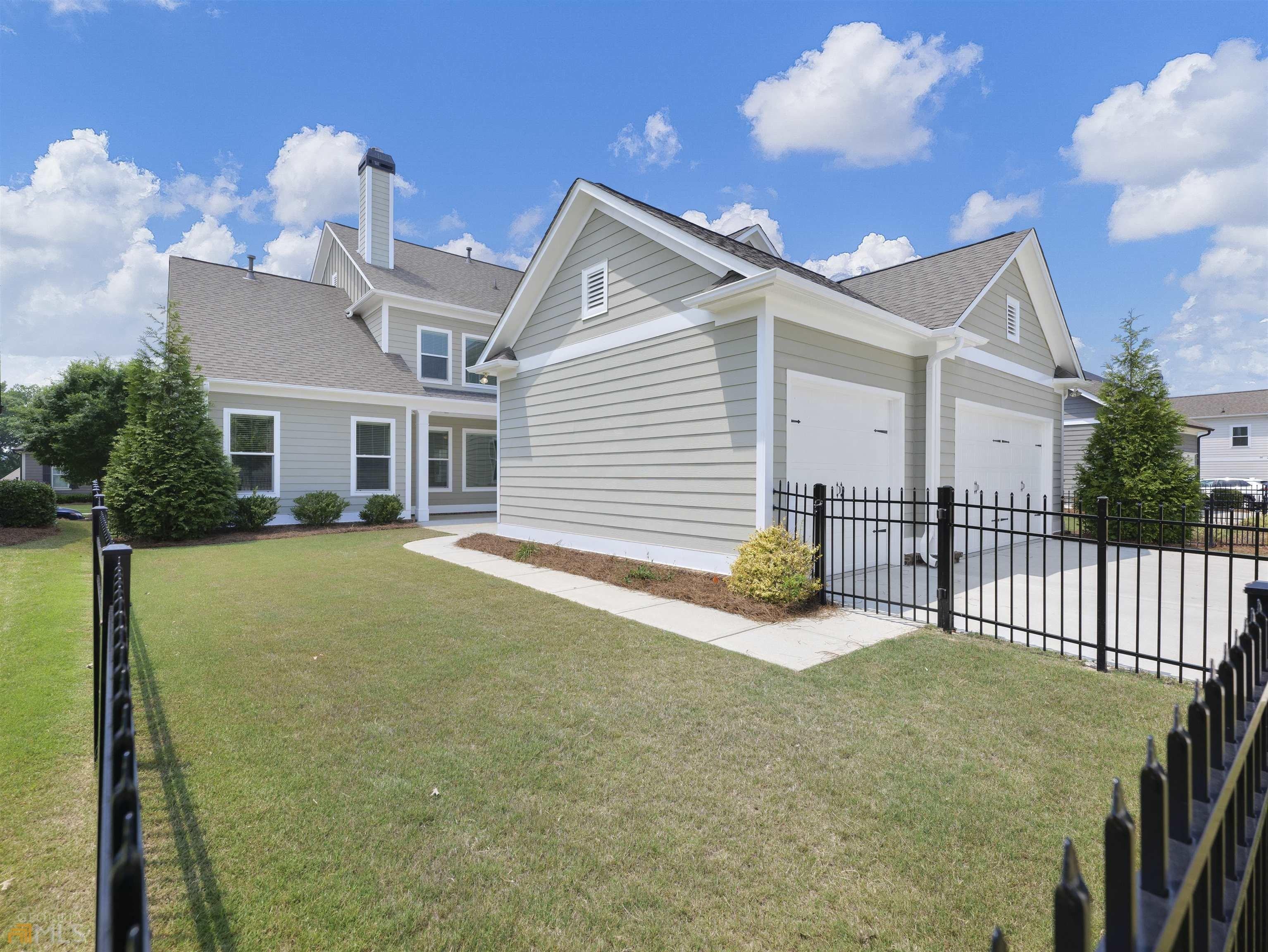 Red Wine Oak Dr, Braselton, GA 30517
