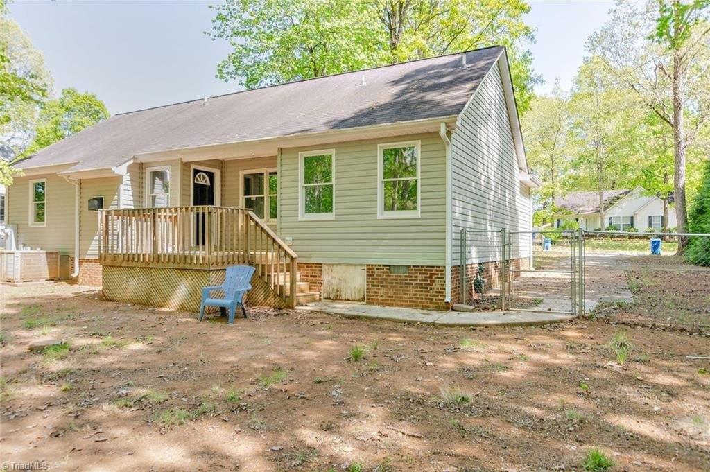 Logan Ln, Liberty, NC 27298