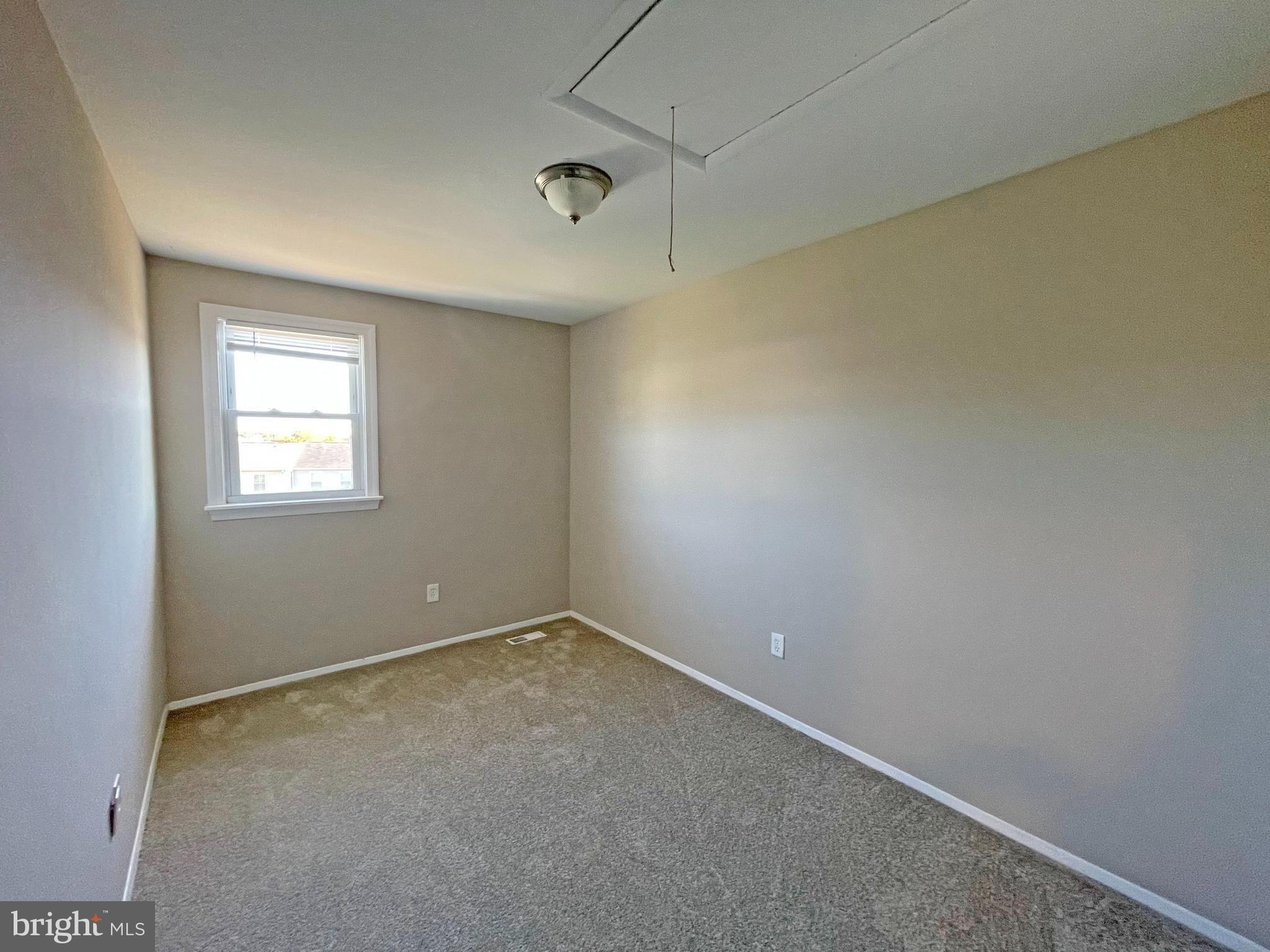 Bayville Rd, Middle River, MD 21220
