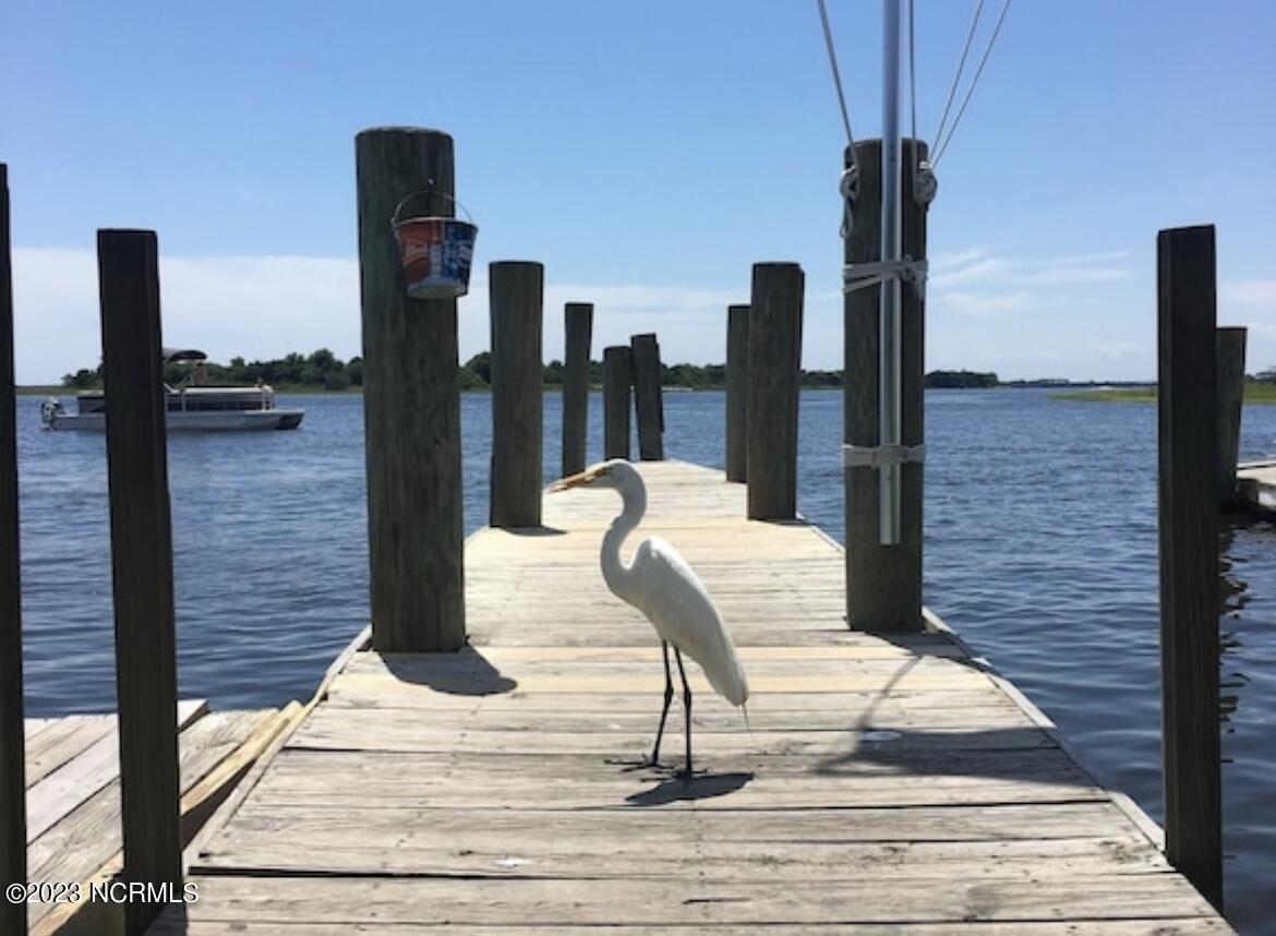 Ne 36th St, Oak Island, NC 28465