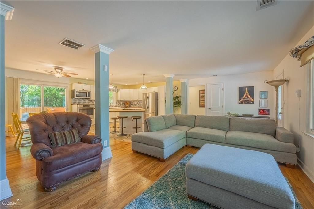 Charles Pl, Roswell, GA 30075