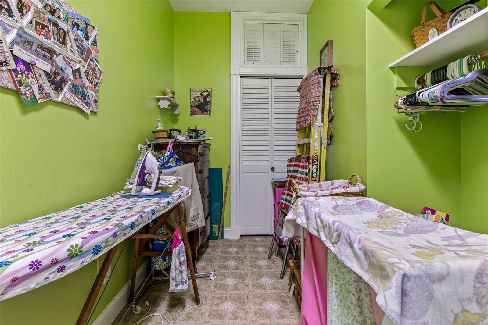 S 4th St, Sainte Genevieve, MO 63670