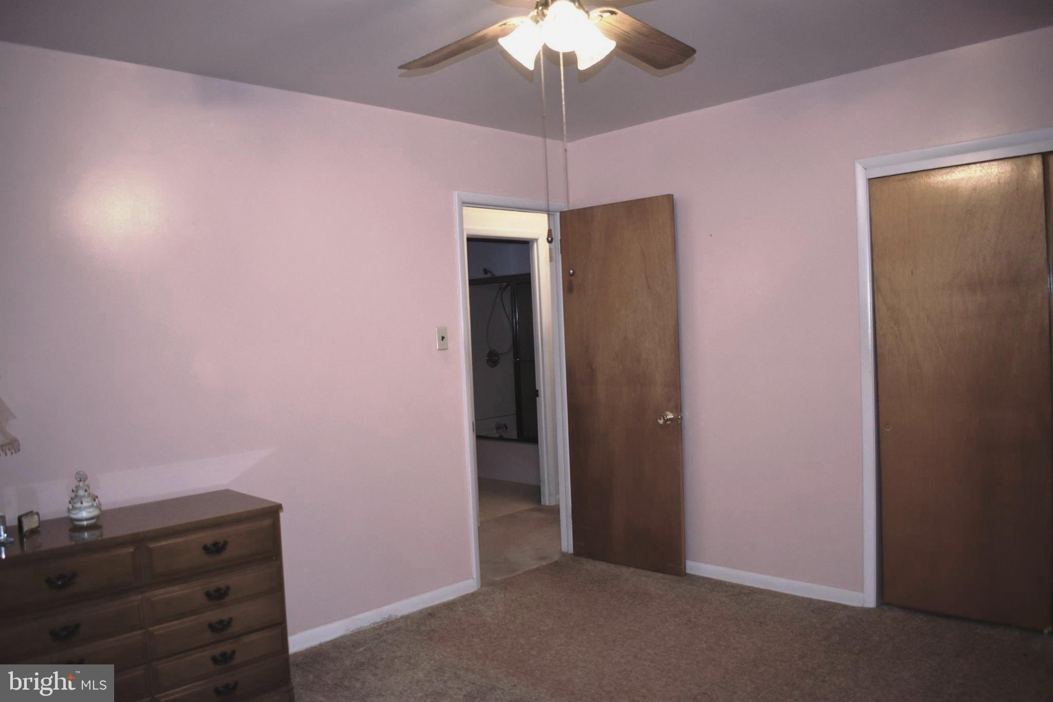 Cornwall Ave, Millville, NJ 08332