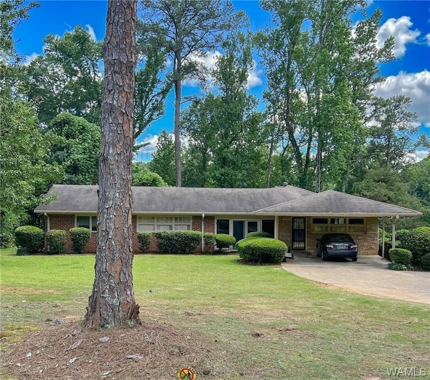 Woodland Hills Dr, Tuscaloosa, AL 35405