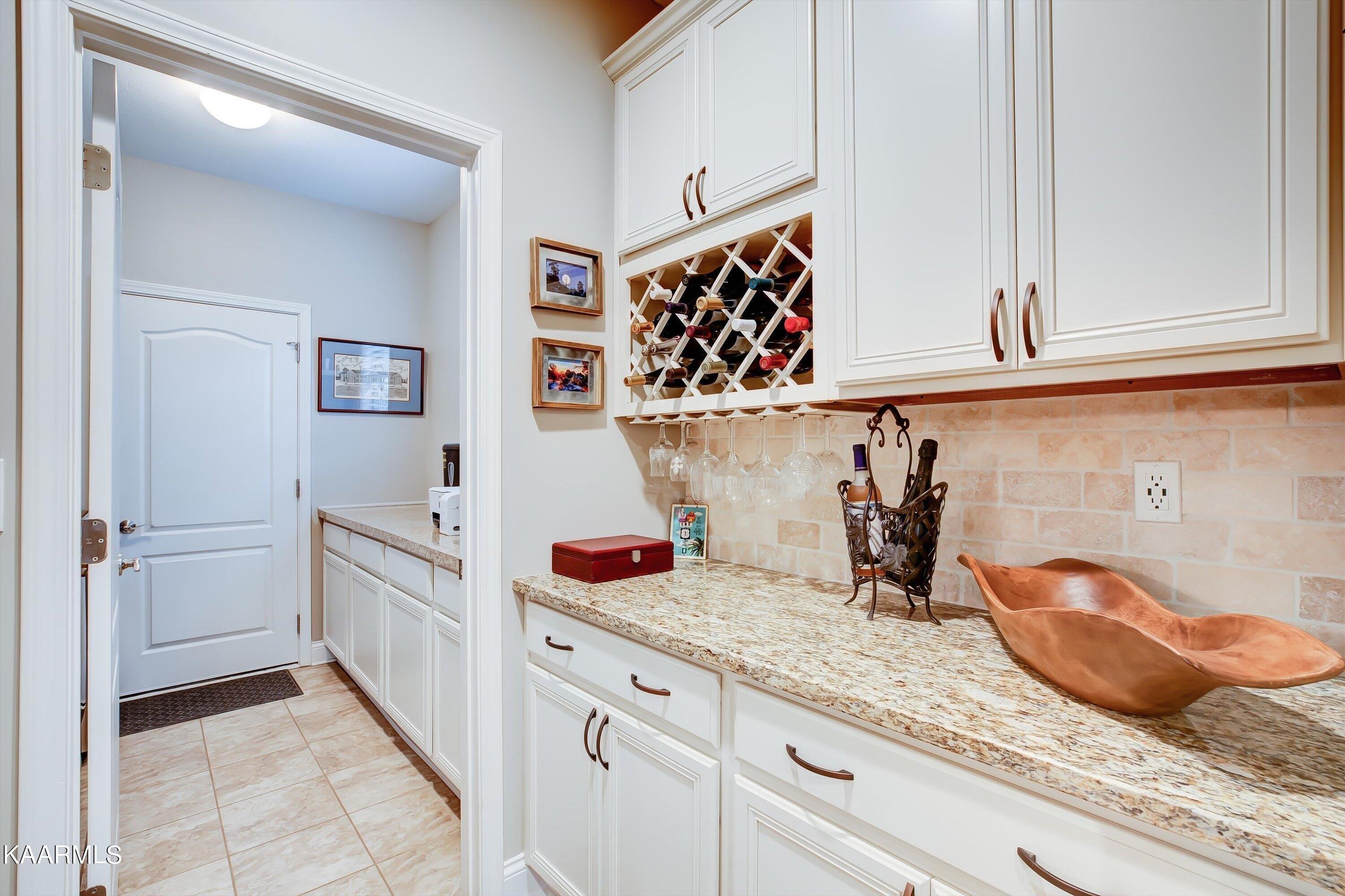 Sailpointe Ln, Knoxville, TN 37922