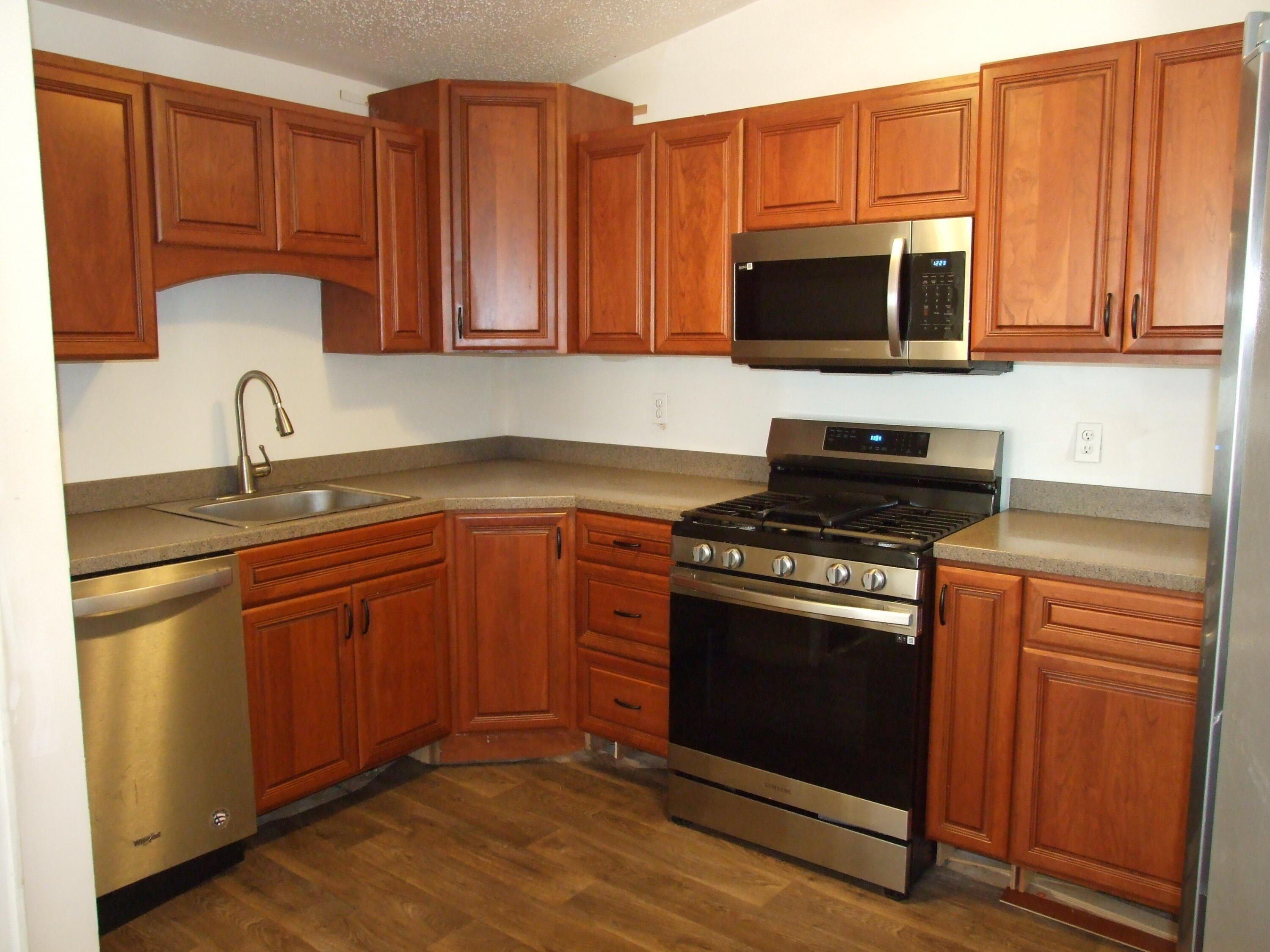 Riverview Ave, Muskegon, MI 49445