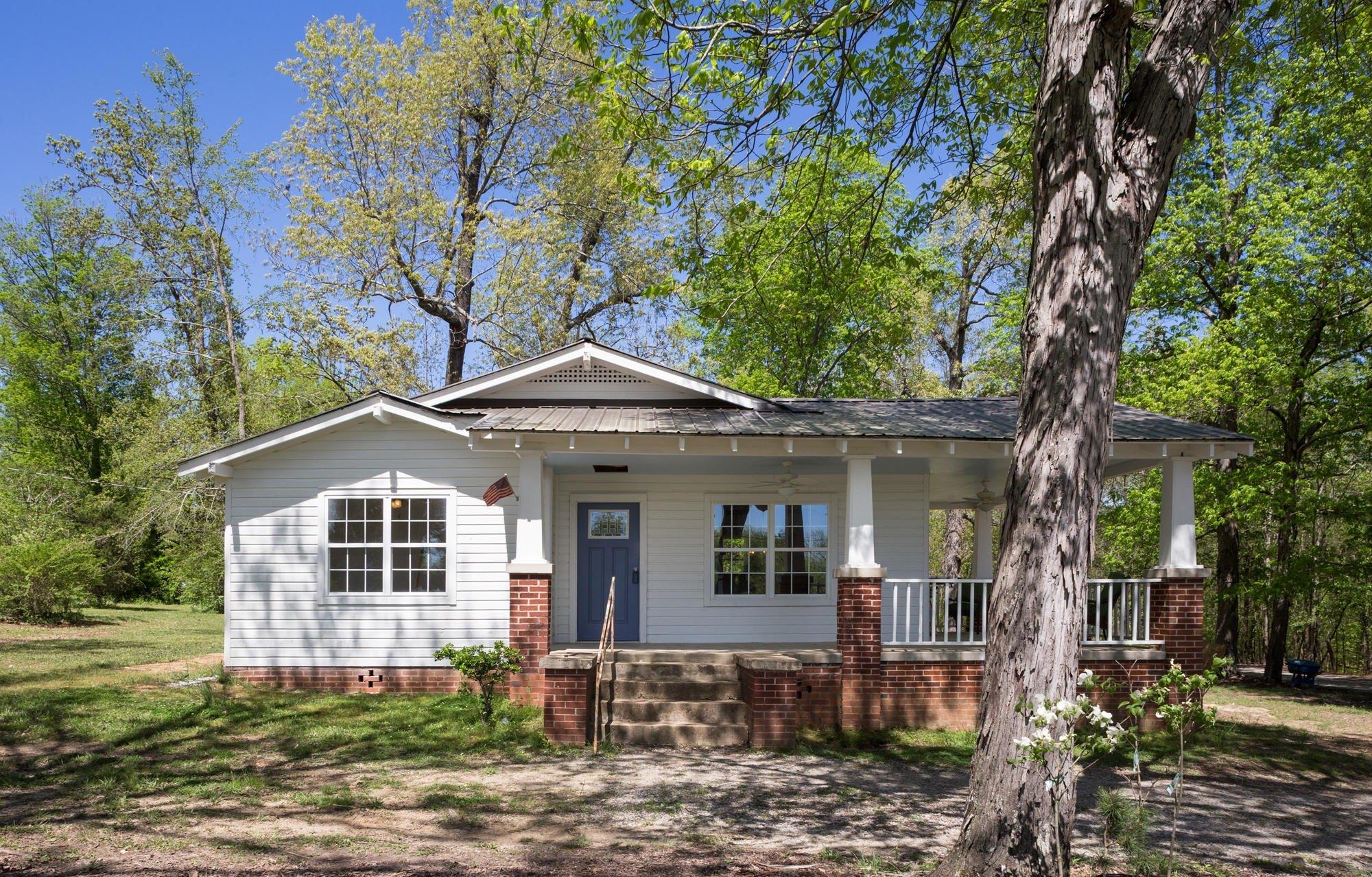5th St, Trenton, GA 30752