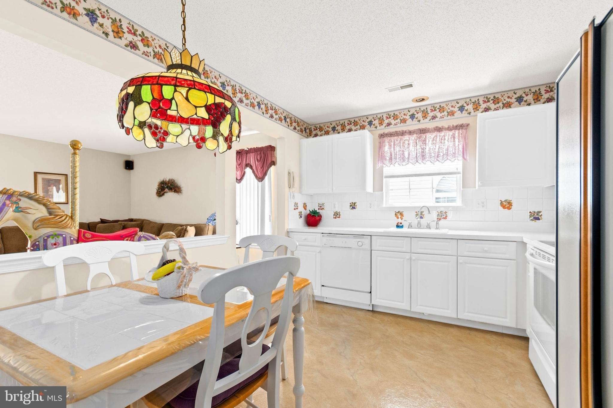 Saint Martin Ct, Williamstown, NJ 08094