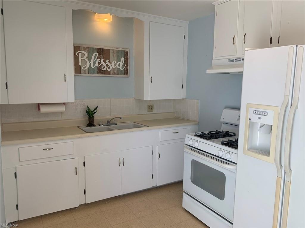 25th St Ne, Canton, OH 44705