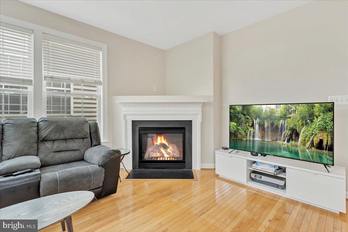 Cavalier Landing Ct, Fairfax, VA 22030