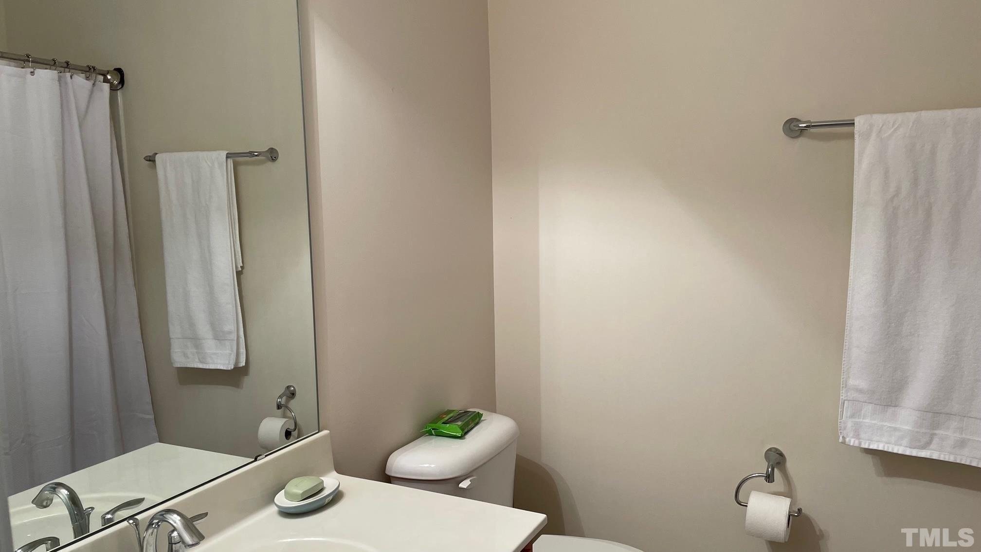 Suffolk Green Ln, Morrisville, NC 27560