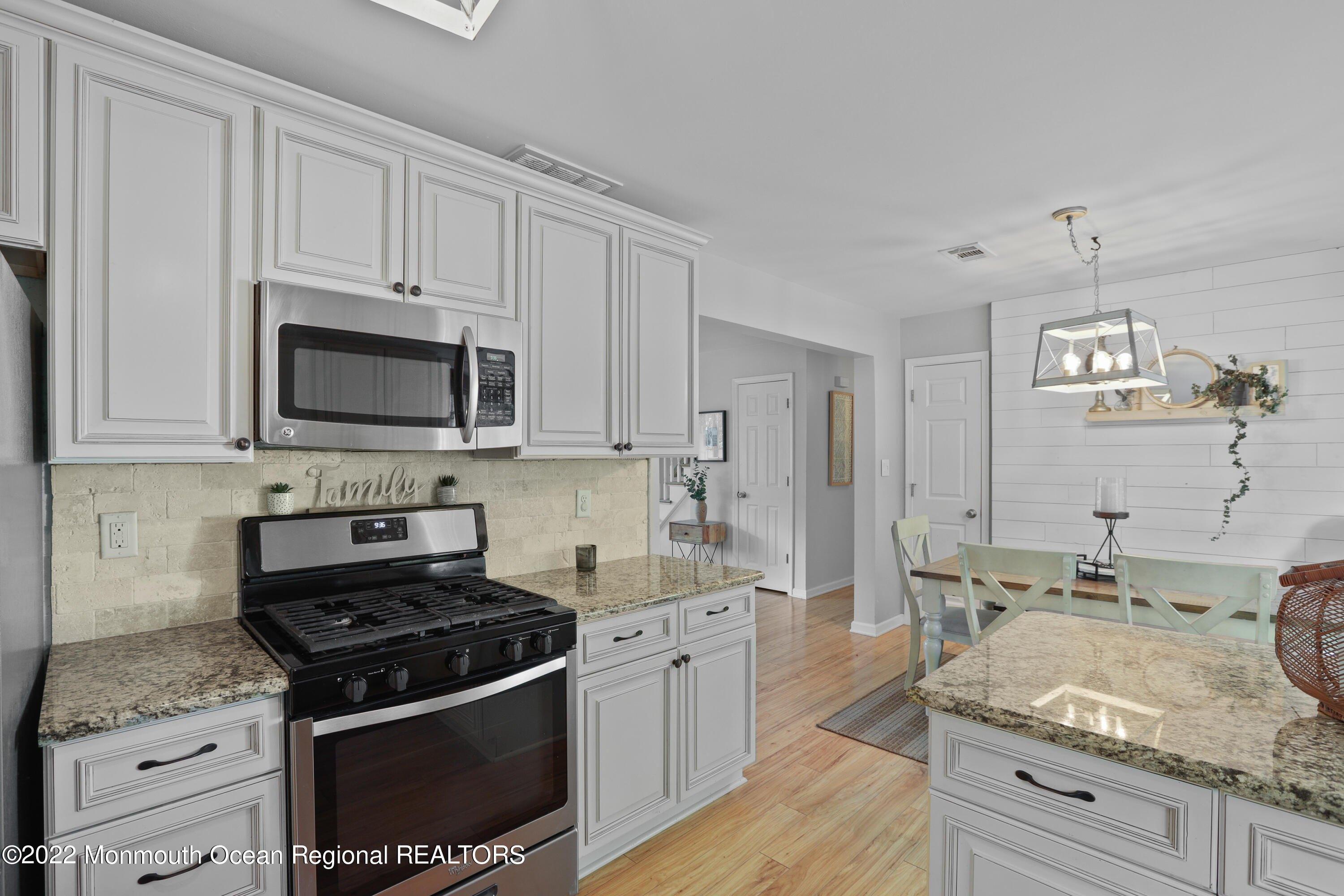 Almond Dr, Toms River, NJ 08753