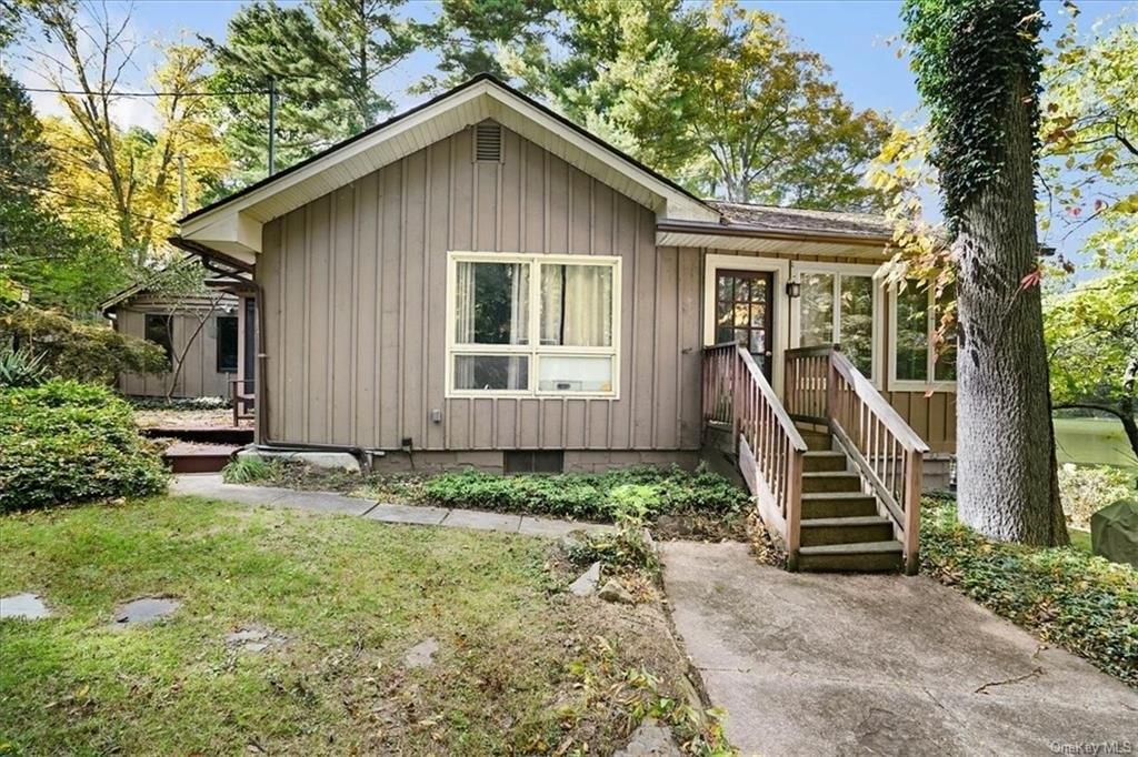 Farmingdale Rd, Chester, NY 10918