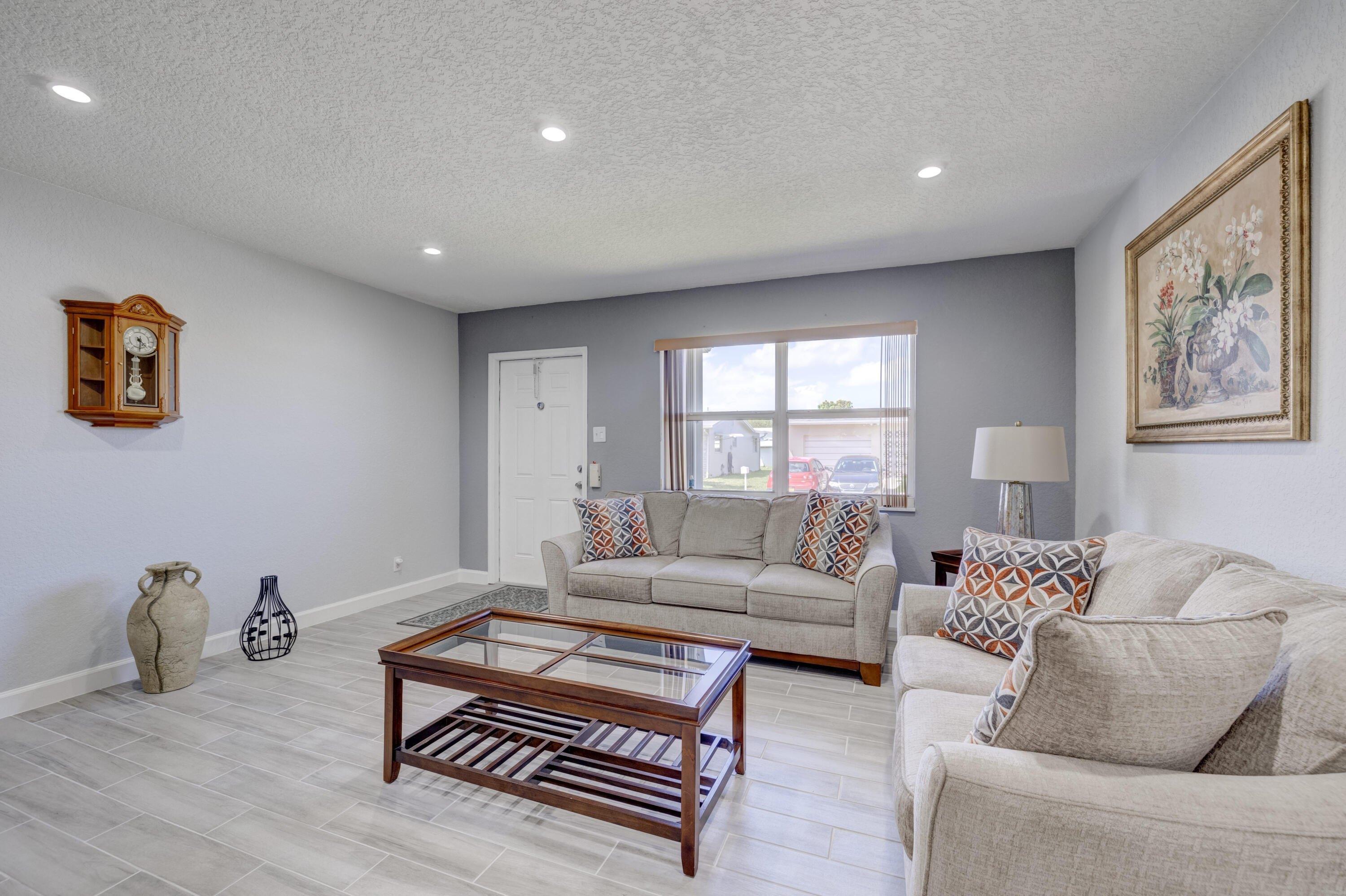 Nw 11th Ct, Margate, FL 33063