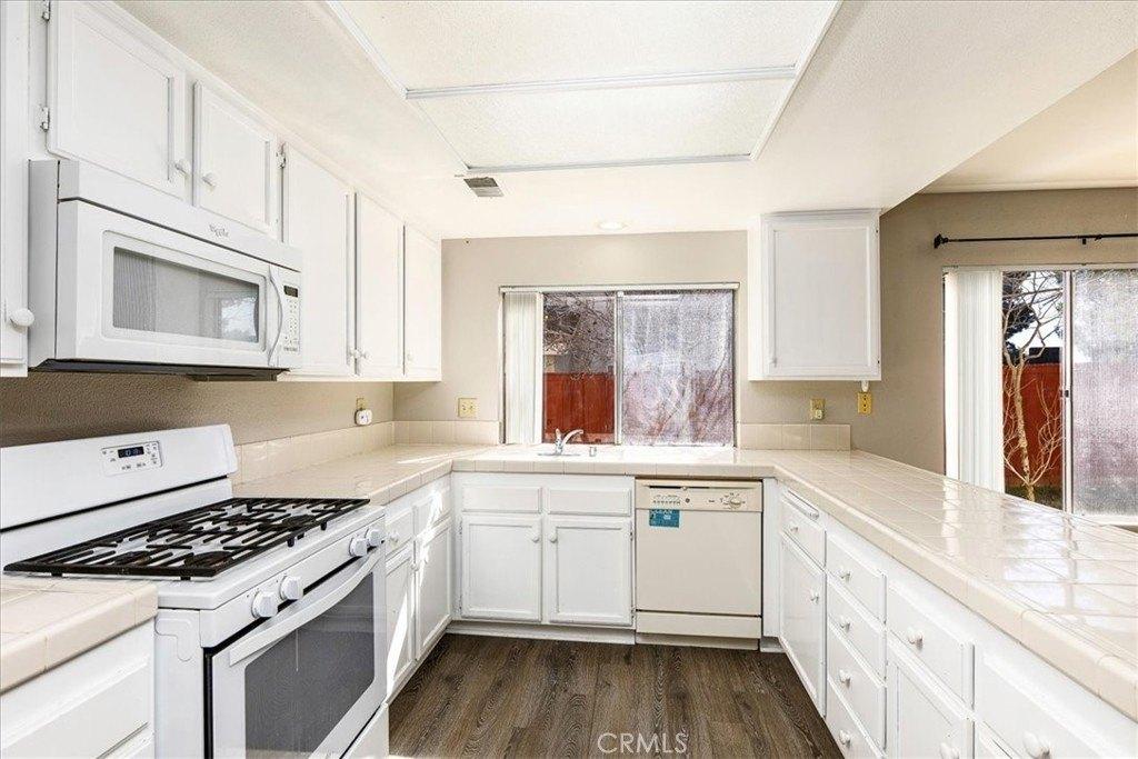 Castile Ave, Murrieta, CA 92562