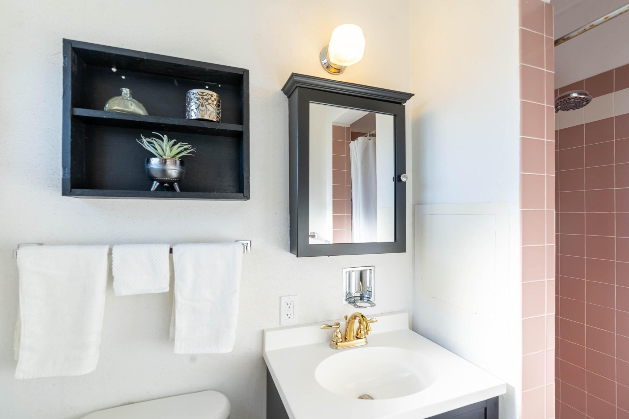 Glorieta St Ne, Albuquerque, NM 87112