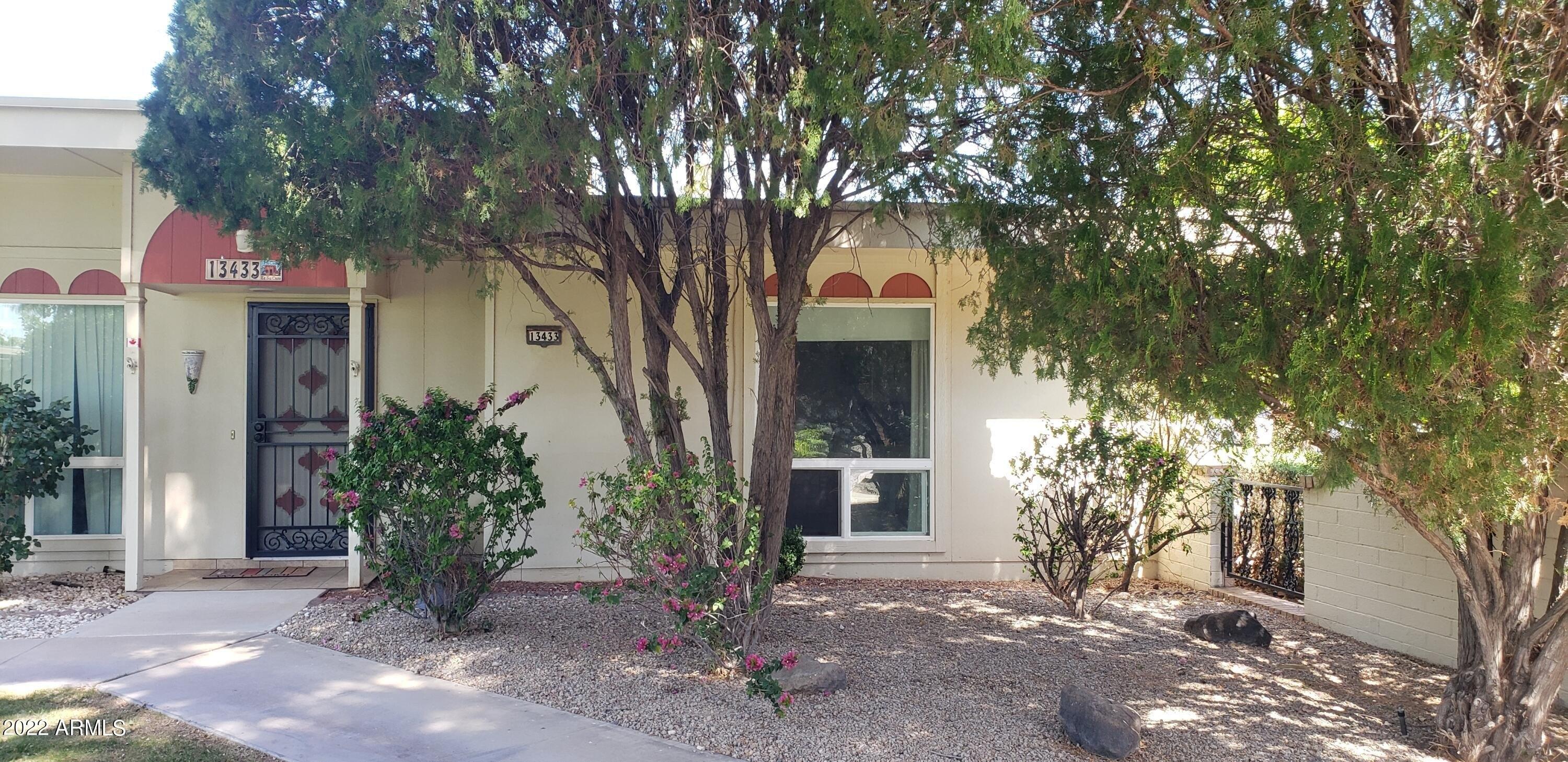 N Emberwood Dr, Sun City, AZ 85351