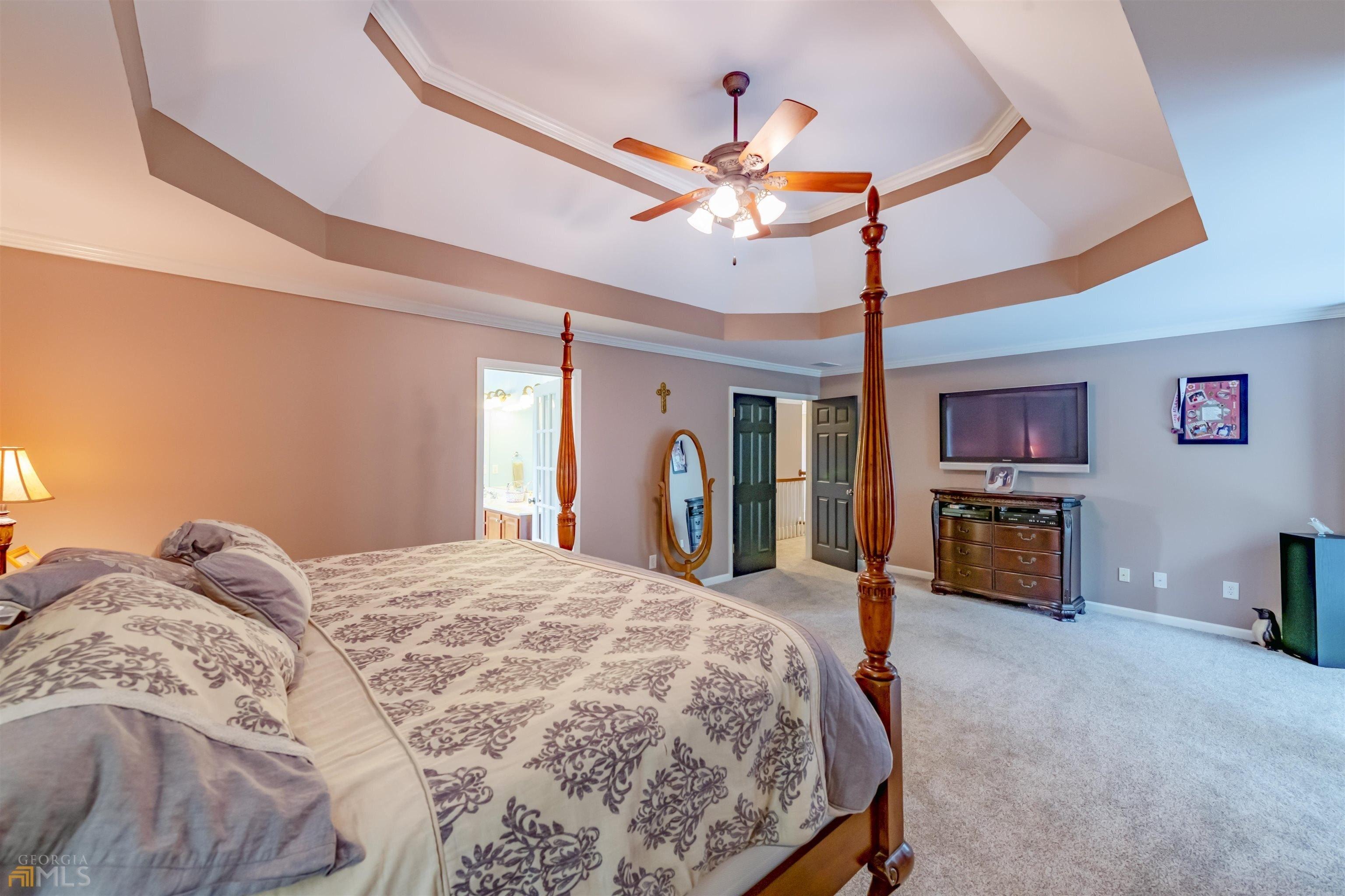 Forest Path Dr, Gainesville, GA 30506