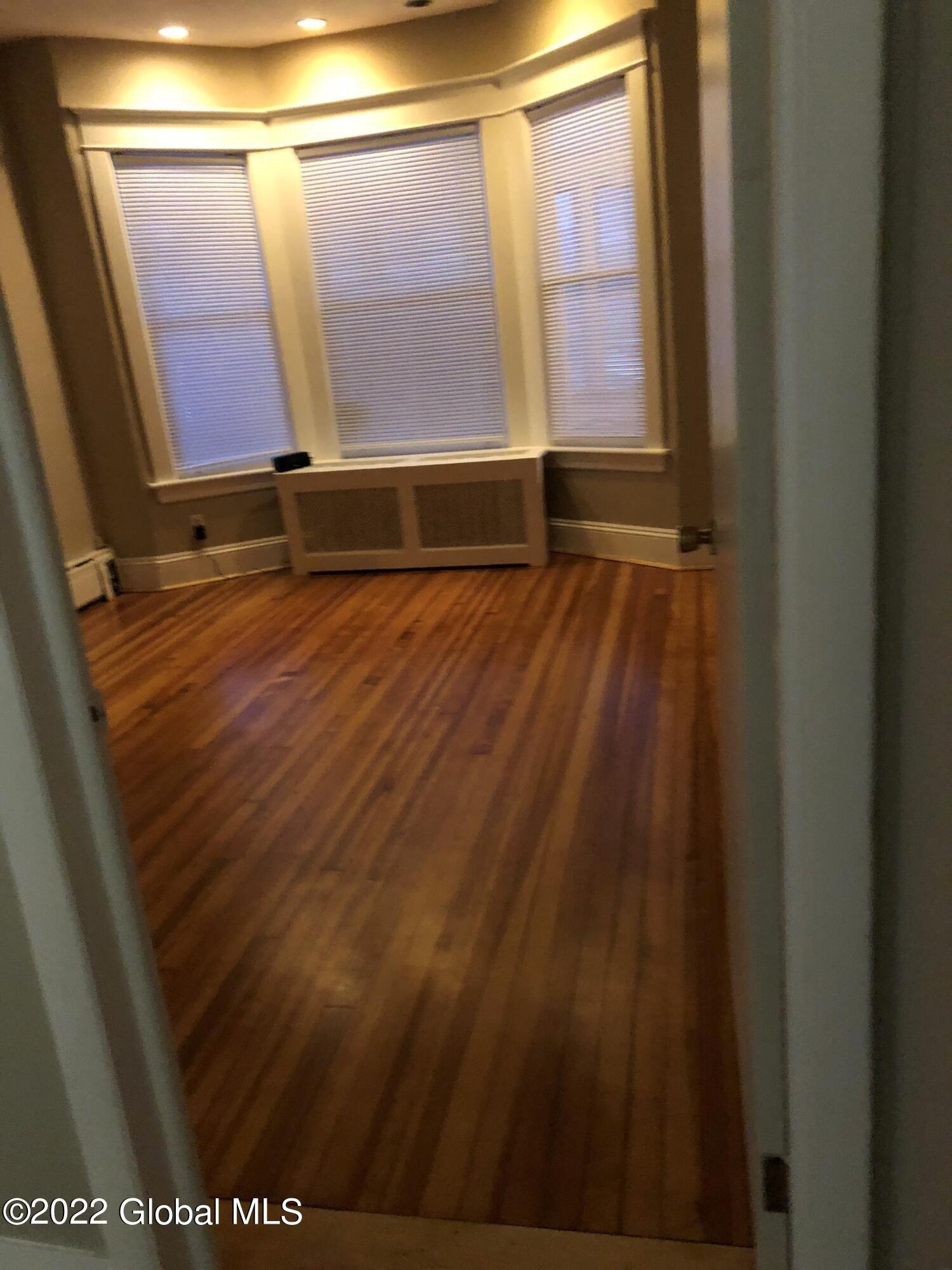 Matilda St, Albany, NY 12209