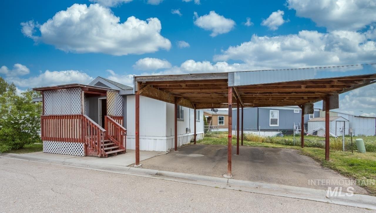 Sage Dr, Caldwell, ID 83605