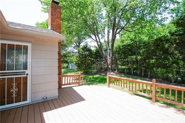 E 109th Ter, Kansas City, MO 64134
