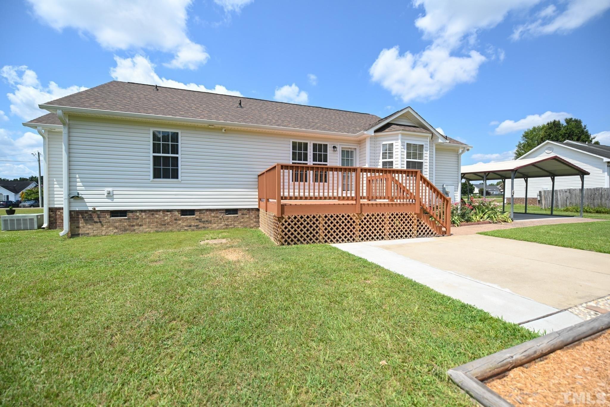 Smith Rd, Smithfield, NC 27577