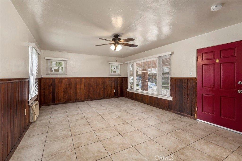 Gentry Ave, North Hollywood, CA 91605