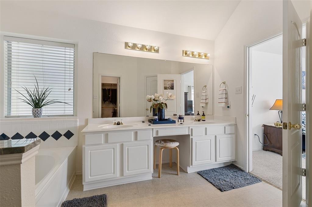 Pecan Meadow Dr, Garland, TX 75040