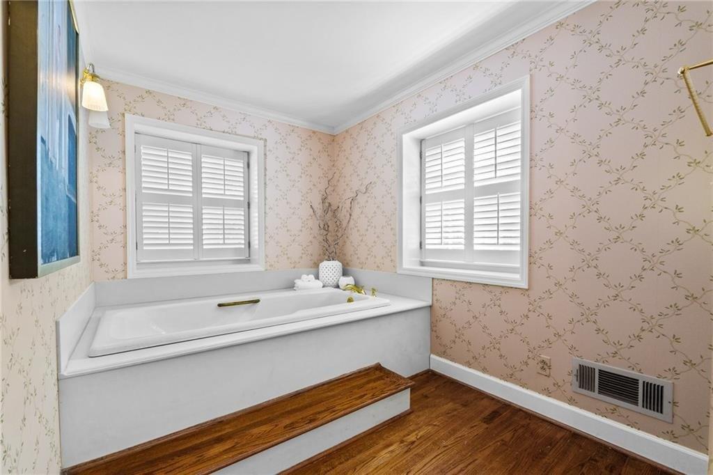 Pinestream Rd Nw, Atlanta, GA 30327