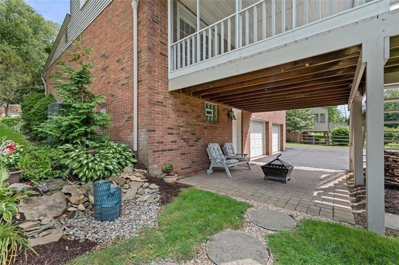 Hidden Timber Dr, Pittsburgh, PA 15241