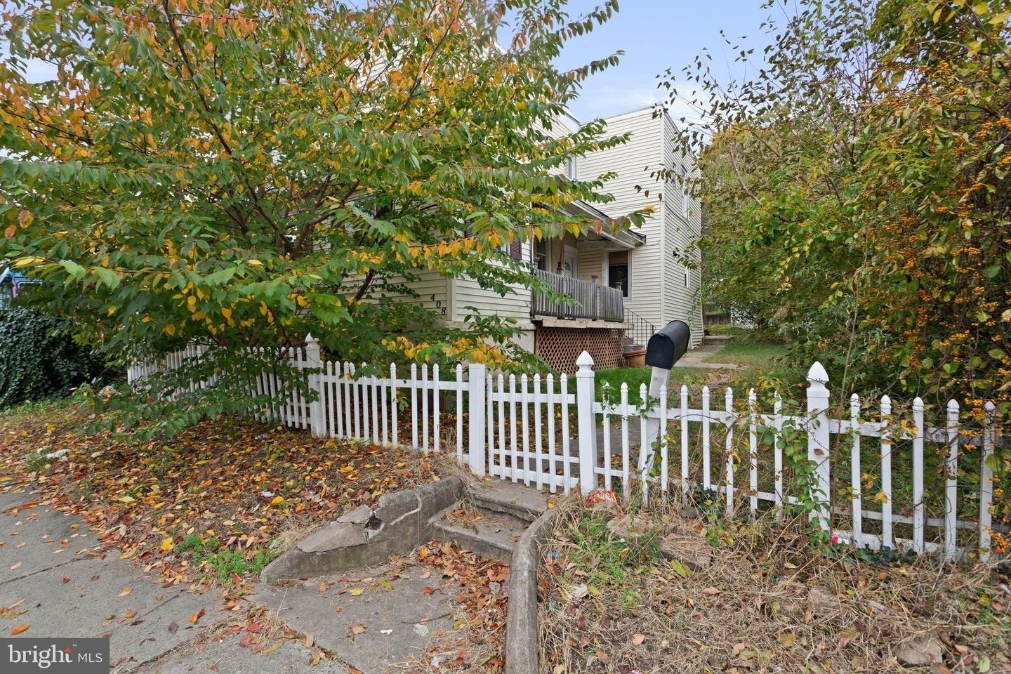 S 2nd St, Darby, PA 19023