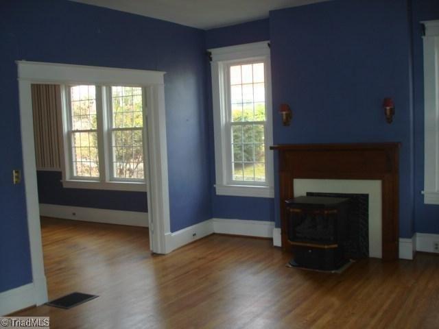 N Main St, Mount Airy, NC 27030