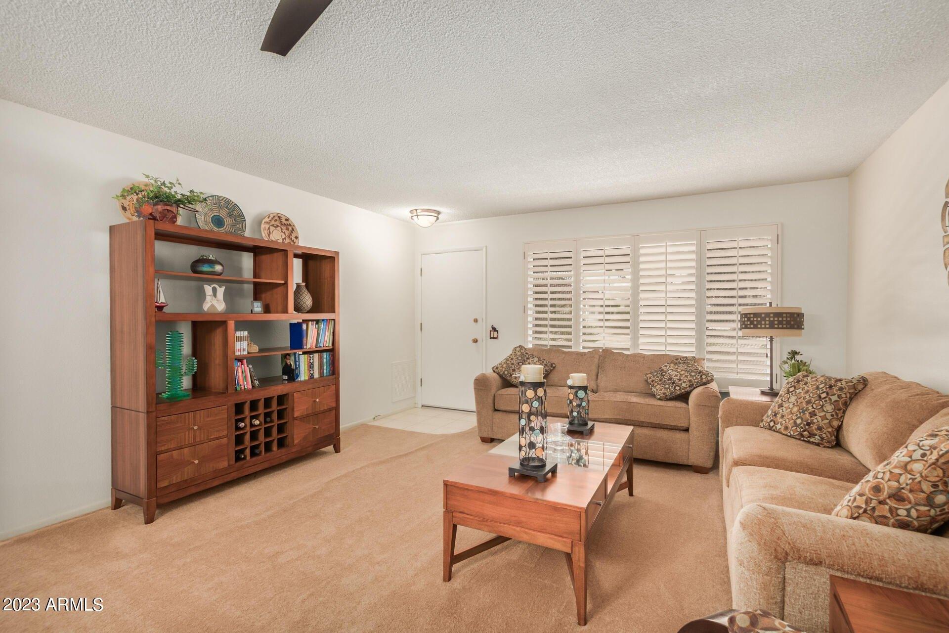 W Cottonwood Dr, Sun City, AZ 85373