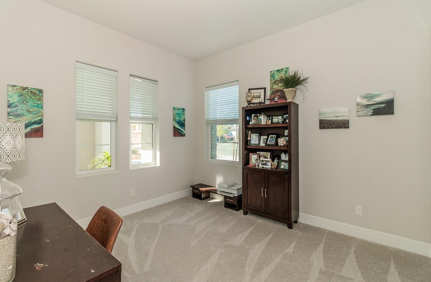 Horizon Dr, Madera, CA 93636