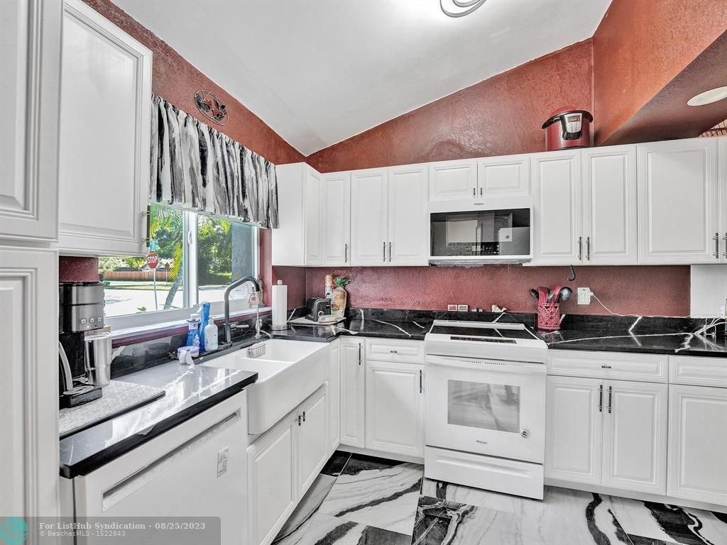 Nw 39th St, Coral Springs, FL 33065