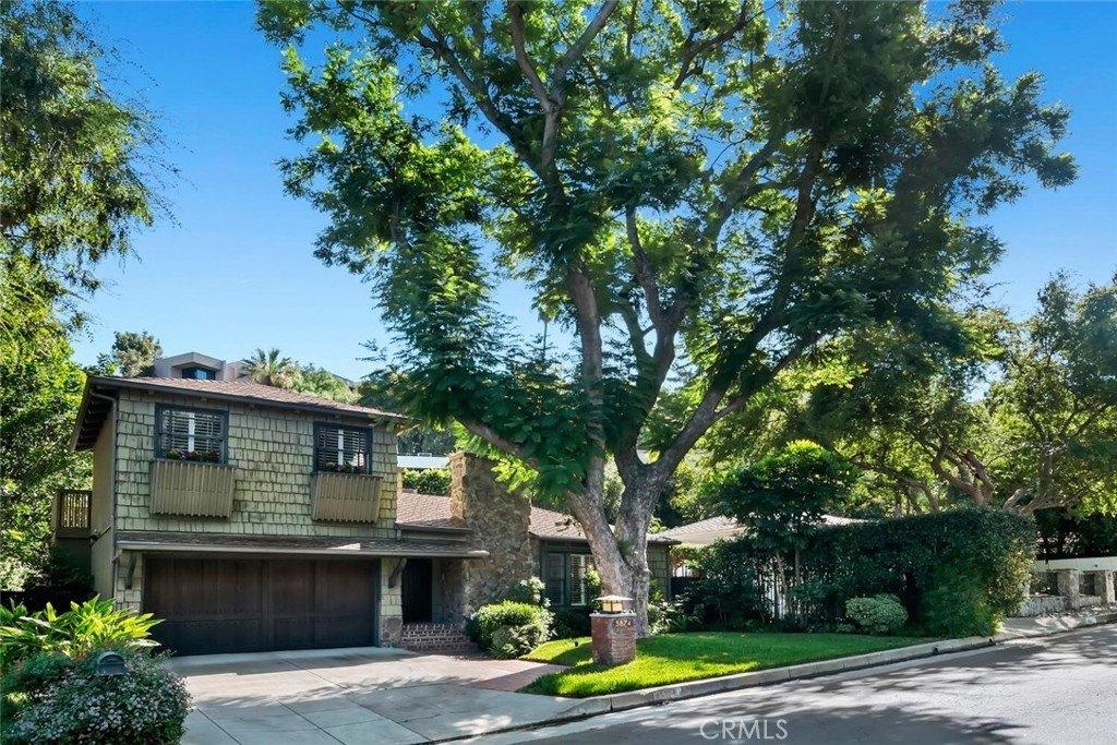 Dixie Canyon Ave, Sherman Oaks, CA 91423