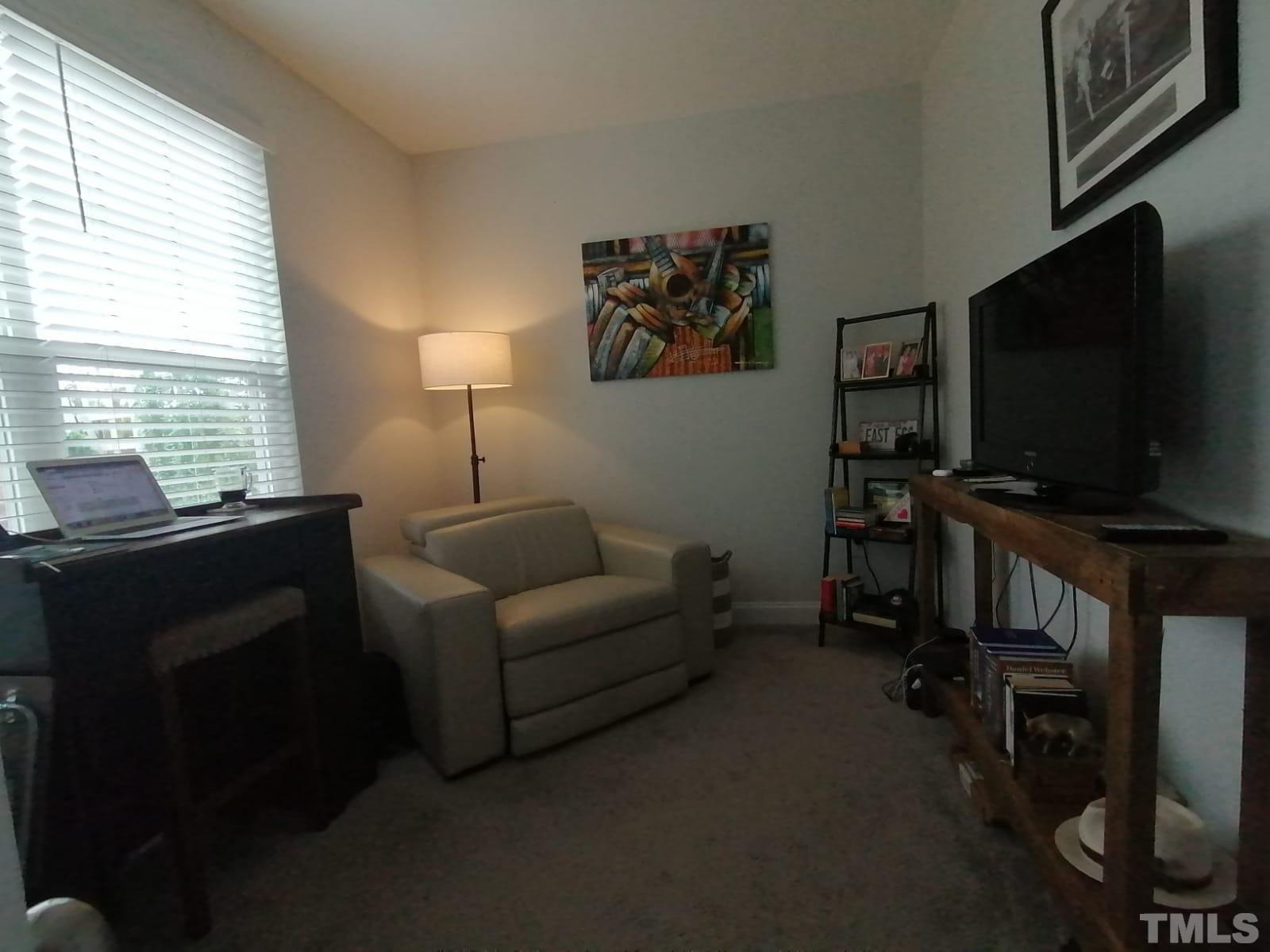 Dallas Valley Ln, Apex, NC 27502
