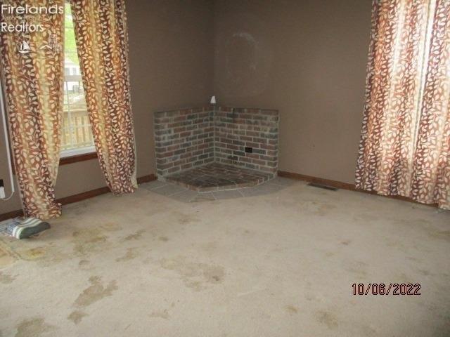 Dale Ave, Willard, OH 44890